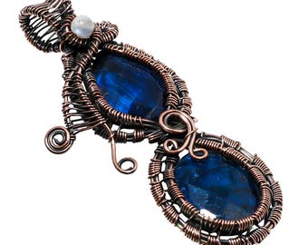 Handcrafted Copper Wire Wrapped Labradorite Pendant: Artisan Necklace