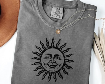 Vintage Sun Face Shirt Komfort Farben - Boho Sun Face Shirt | Spirituelles grafisches Top