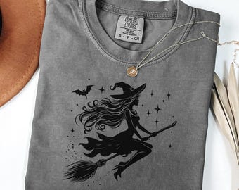 Camiseta con escoba de bruja - Camiseta gráfica de Halloween con colores cómodos