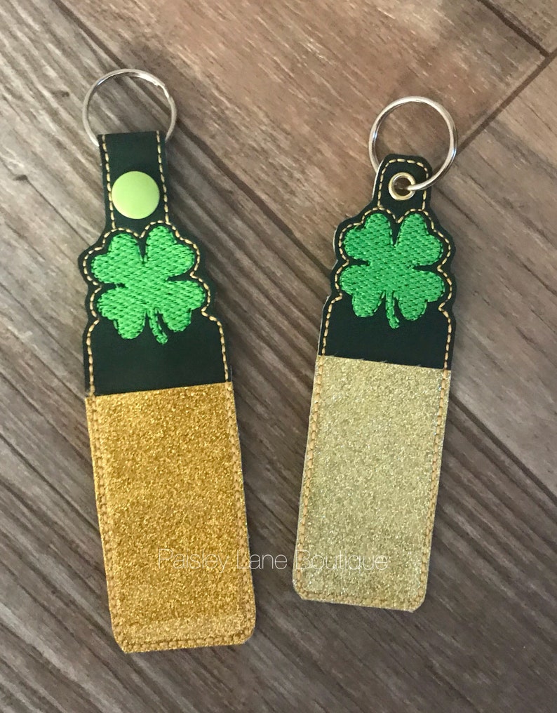 St Gift for Her Irish Lip Balm Holder Lucky Charm Keychain Patrick/'s Day Keychain 4 Lead Clover Lip Balm Holder Gift for Teen