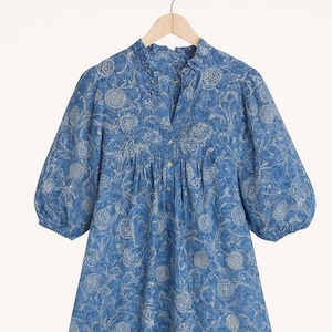 Abito midi Kyra in tessuto di cotone blu con stampa a blocchi / Abito in cotone boho / Abiti da donna / Abito lungo maxi con scollo a V