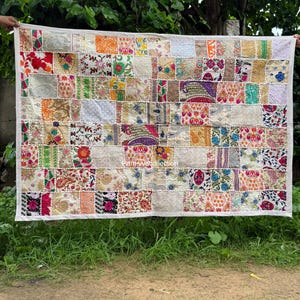 Tapiz de patchwork vintage para colgar en la pared, tapiz de algodón, decoración de pared banjara, tapiz para el hogar, tapiz indio hecho a mano.