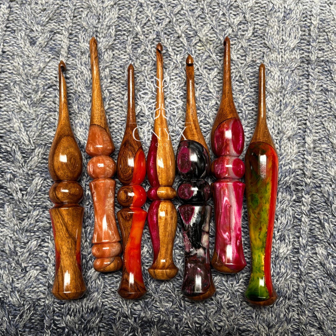 Handcrafted Rosewood & Resin Crochet Hook Set: Ergonomic Grip, Assorted ...