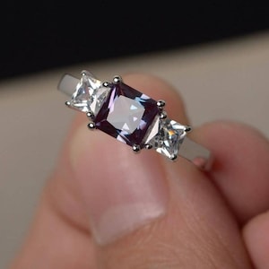 Alexandrite Ring - 925 Sterling Silver Engagement Ring - Color Changing Gemstone Ring -Anniversary Gift - Statement Ring - Gift For Her