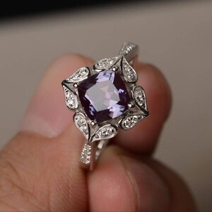 Alexandrite Vintage Ring - 925 Sterling Silver Engagement Ring - Wedding Ring - Anniversary Gift - Statement Ring - Gift For Her