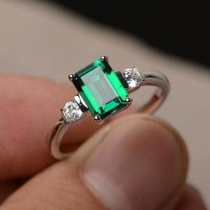 Emerald Ring - Minimalist Ring - 925 Sterling Silver -Promise Ring -Engagement Ring -Wedding Ring - Statement Ring -Anniversary Gift For Her