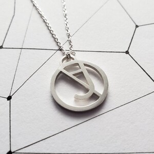 Collar minimalista de plata, joyería minimalista, joyería personalizada, collar con capas de plata, collar de nombre personalizado, collar geométrico