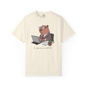 Camiseta divertida de capibara para la oficina / Trabajo para el fin de semana / Camiseta con meme de trabajo adorable, camiseta con humor para la oficina, regalo para amantes de los capibaras