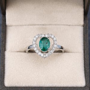 Natural Emerald Ring in Sterling Silve Emerald Engagement Ring Dainty Emerald Promise Ring, May Birthstone Ring for Women Handmade Emerald