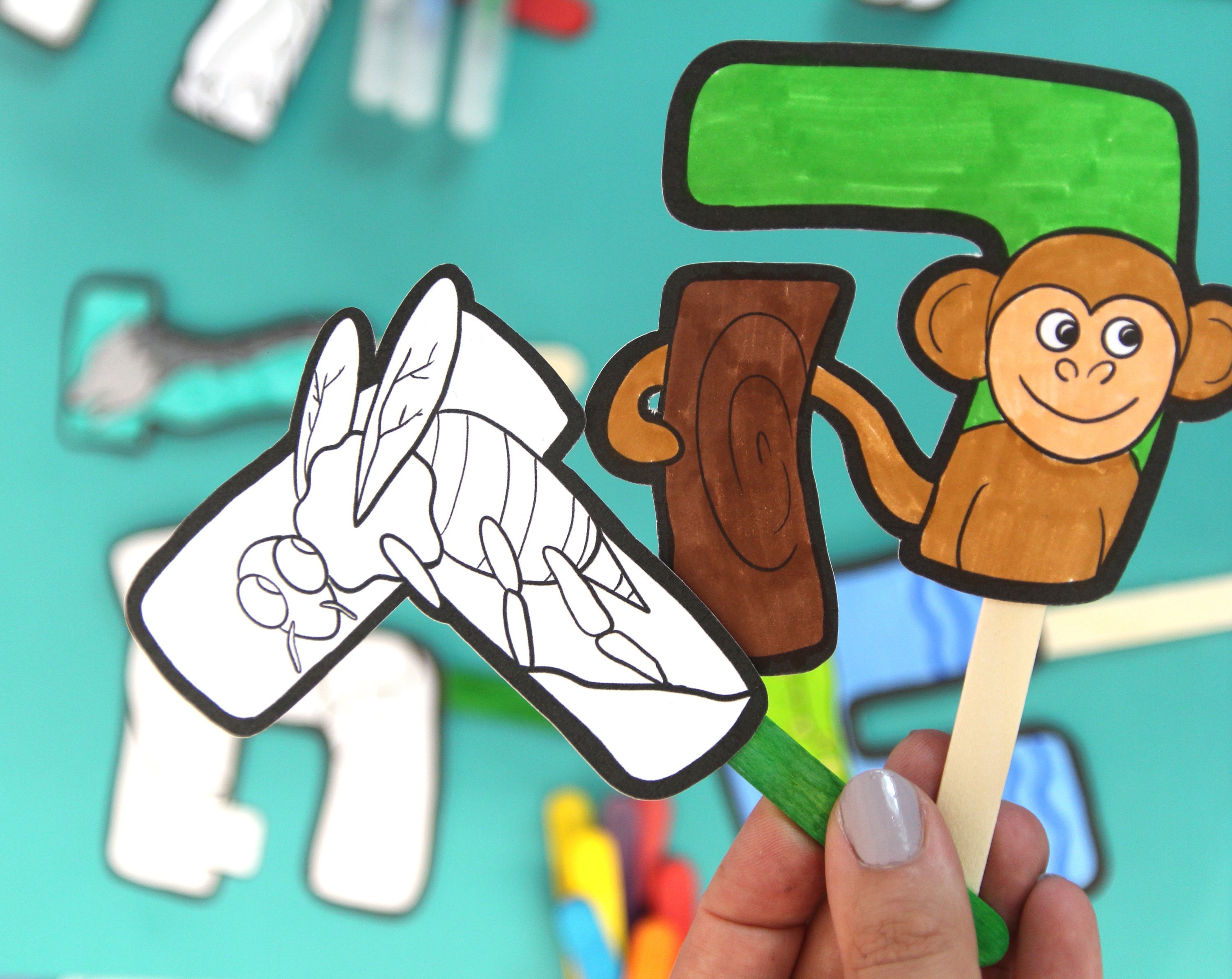 Color-in Aleph Bet Animals Puppets - Hebrew Alphabet Craft and Coloring Pages for Kids | Jewish Crafts Printable PDF
