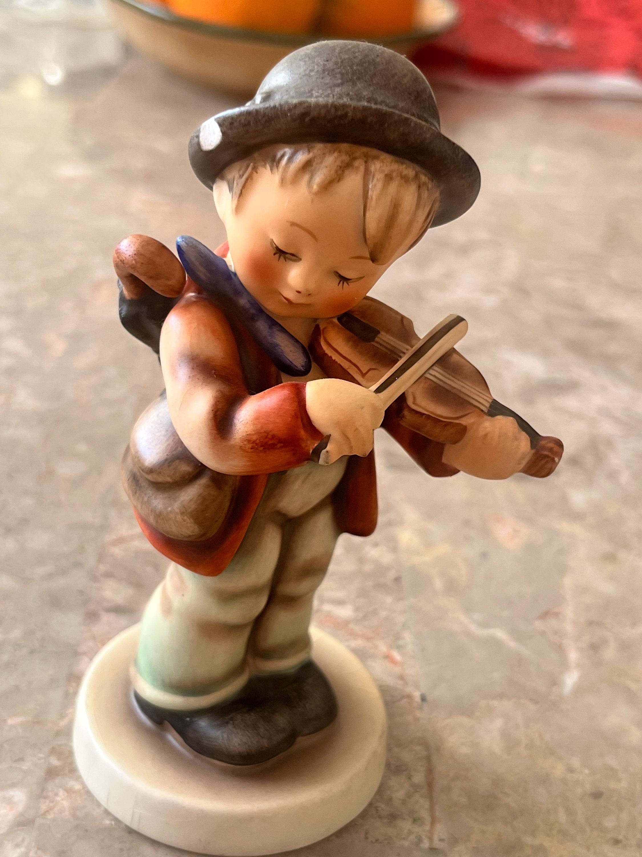 Vintage Hummel Little Fiddler Figurine: TMK-2 Full Bee, Goebel No