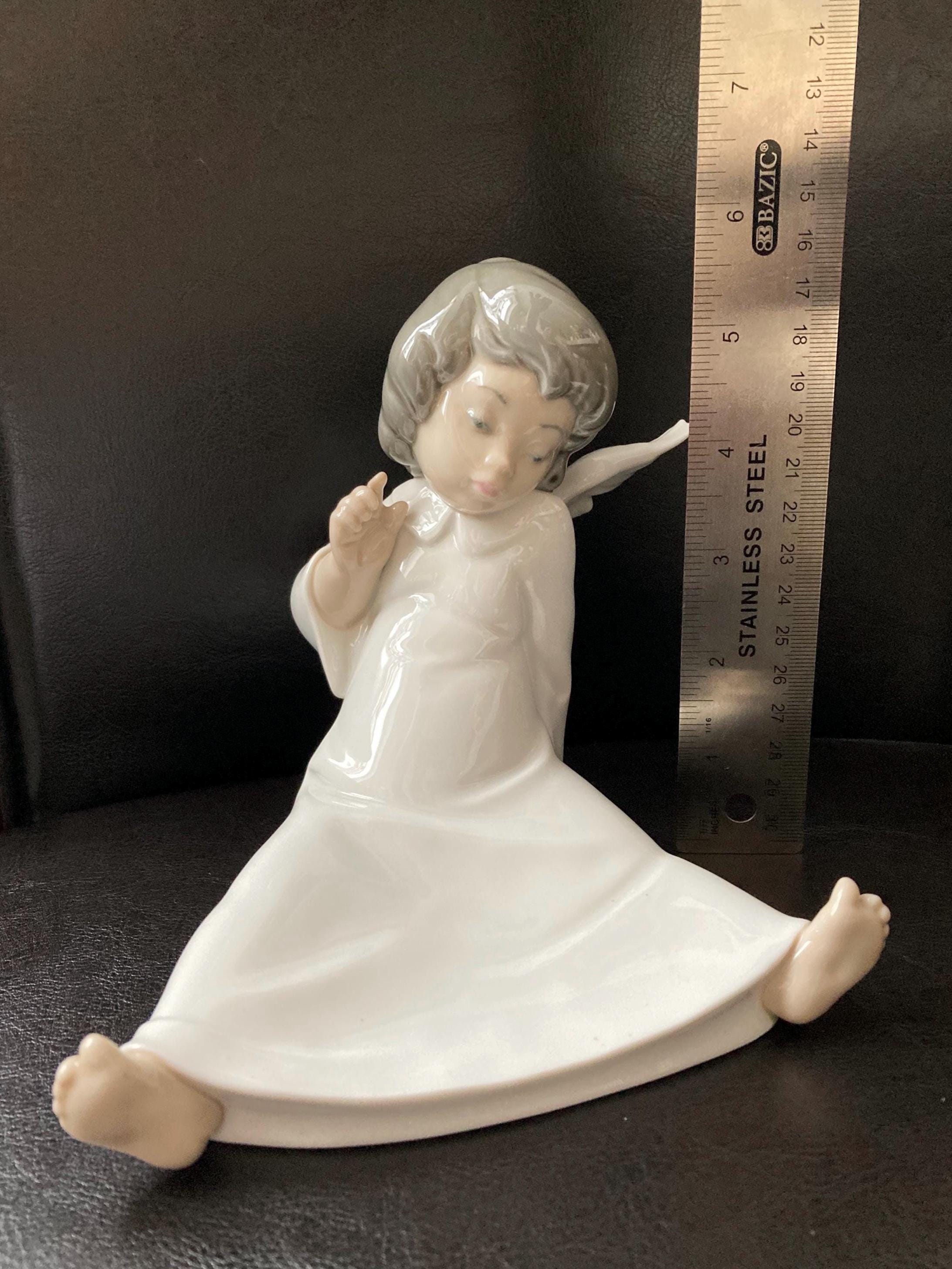 Vintage Lladró Angel Figurine #4962 | Handmade Porcelain Cherub