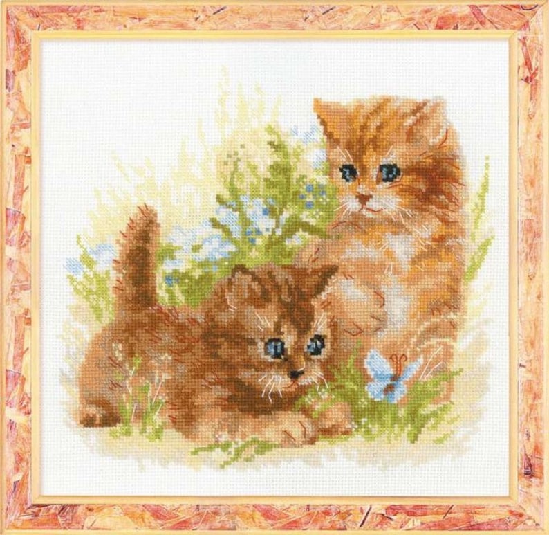 NEW UNOPENED Russian Counted Cross Stitch KIT Riolis 1391 Child/'s Play kitten