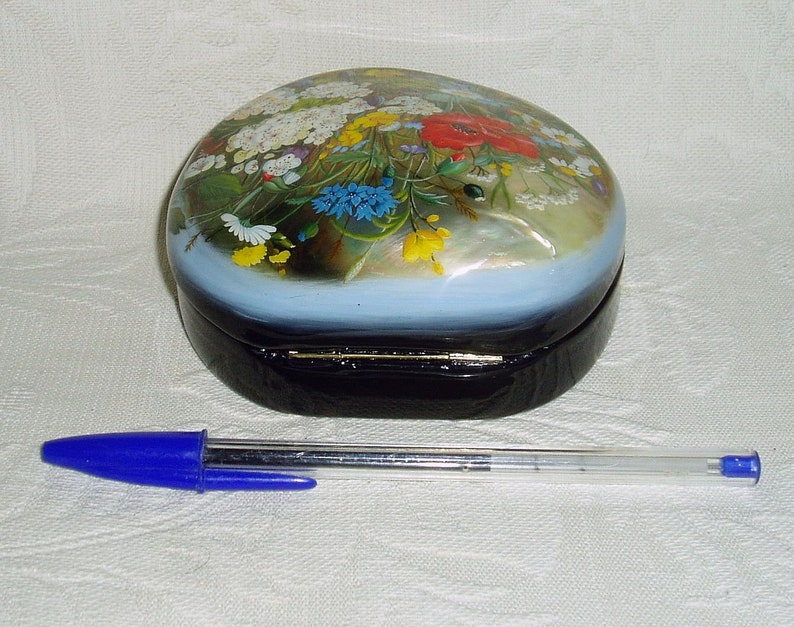 Poppy Summer Botany Cornflowers Hand Painted Russian Lacquer box mother of pearl Shell Fedoskino Field herbs and flowers