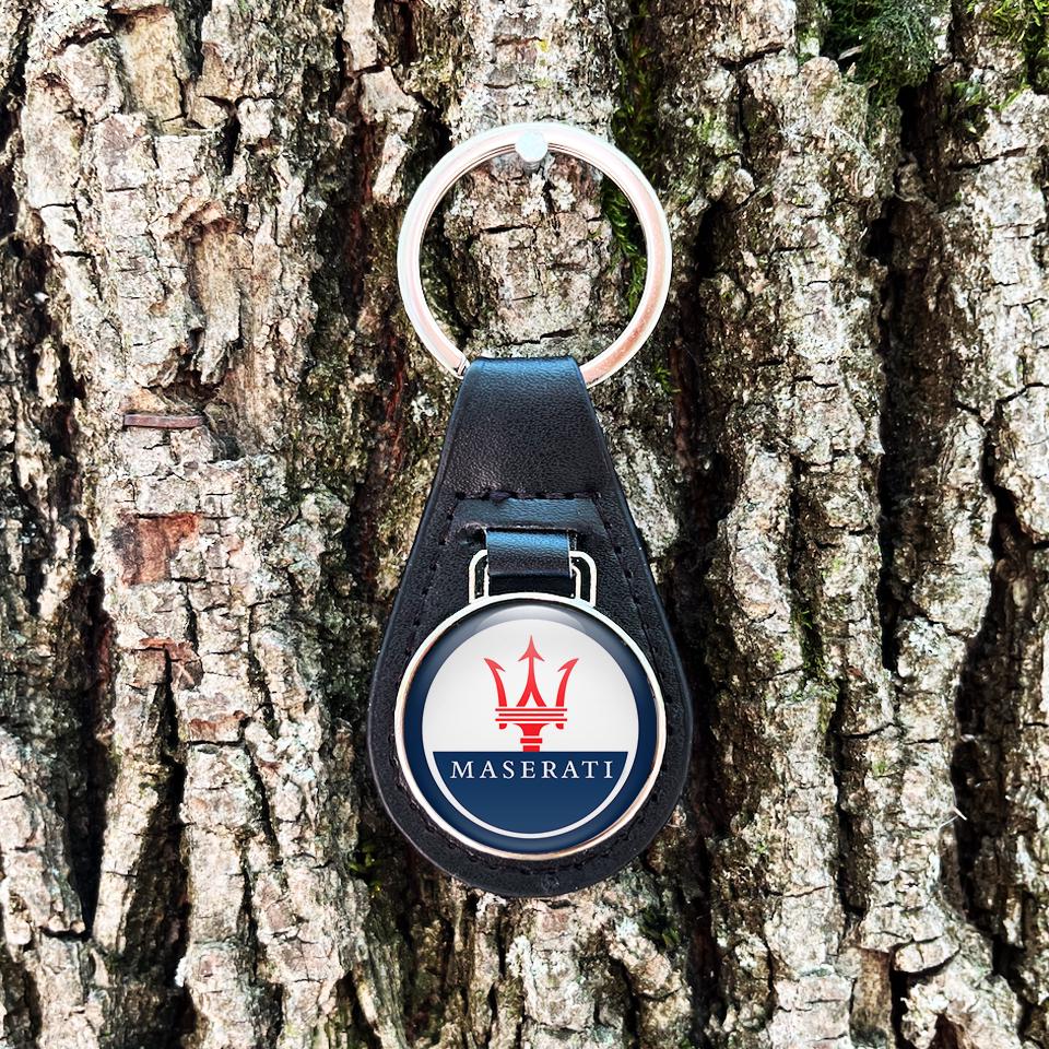 Maserati key chain - Etsy 日本