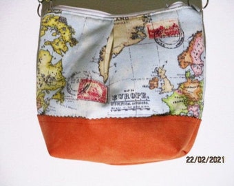 Weltatlas,1 x um die ganze Welt.... kleine Handtasche-