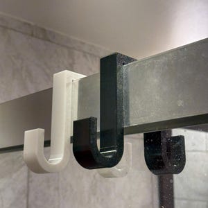 Double-Sided Shower Door Hook | 3D Printed PETG | For Flat or Square Shower Frames | Inside + Outside Hanger – Black or White
