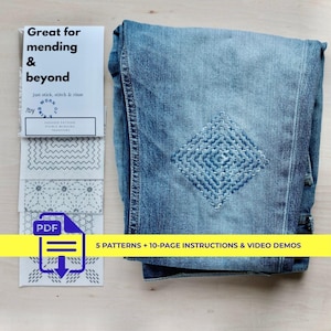 Peut inclure: Un jean en denim bleu avec un patch géométrique cousu. L'image comprend des instructions et des motifs pour la réparation visible. Le texte sur l'emballage indique "Great for mending & beyond".