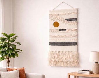 Tapiz de macramé tejido a mano / Arte textil minimalista moderno