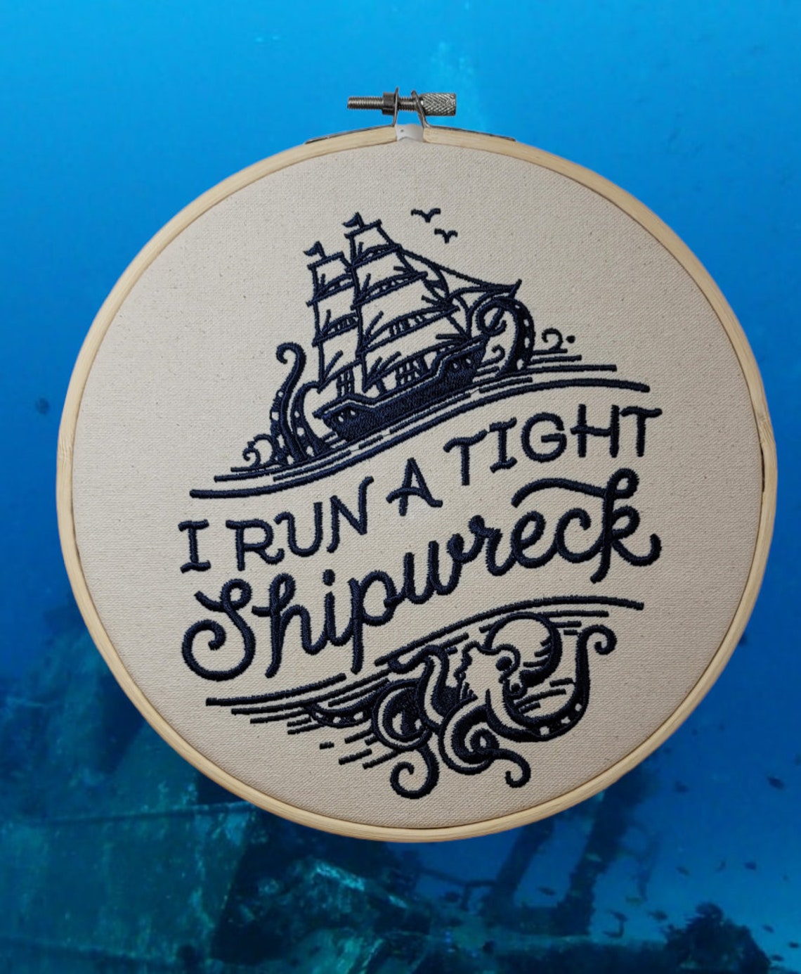 I Run a Tight Shipwreck Sign. - Etsy