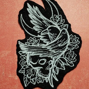 Raven and skull patch