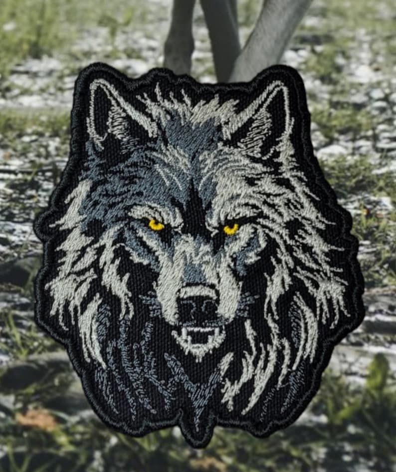 Wolf Embroidered Patch - Etsy