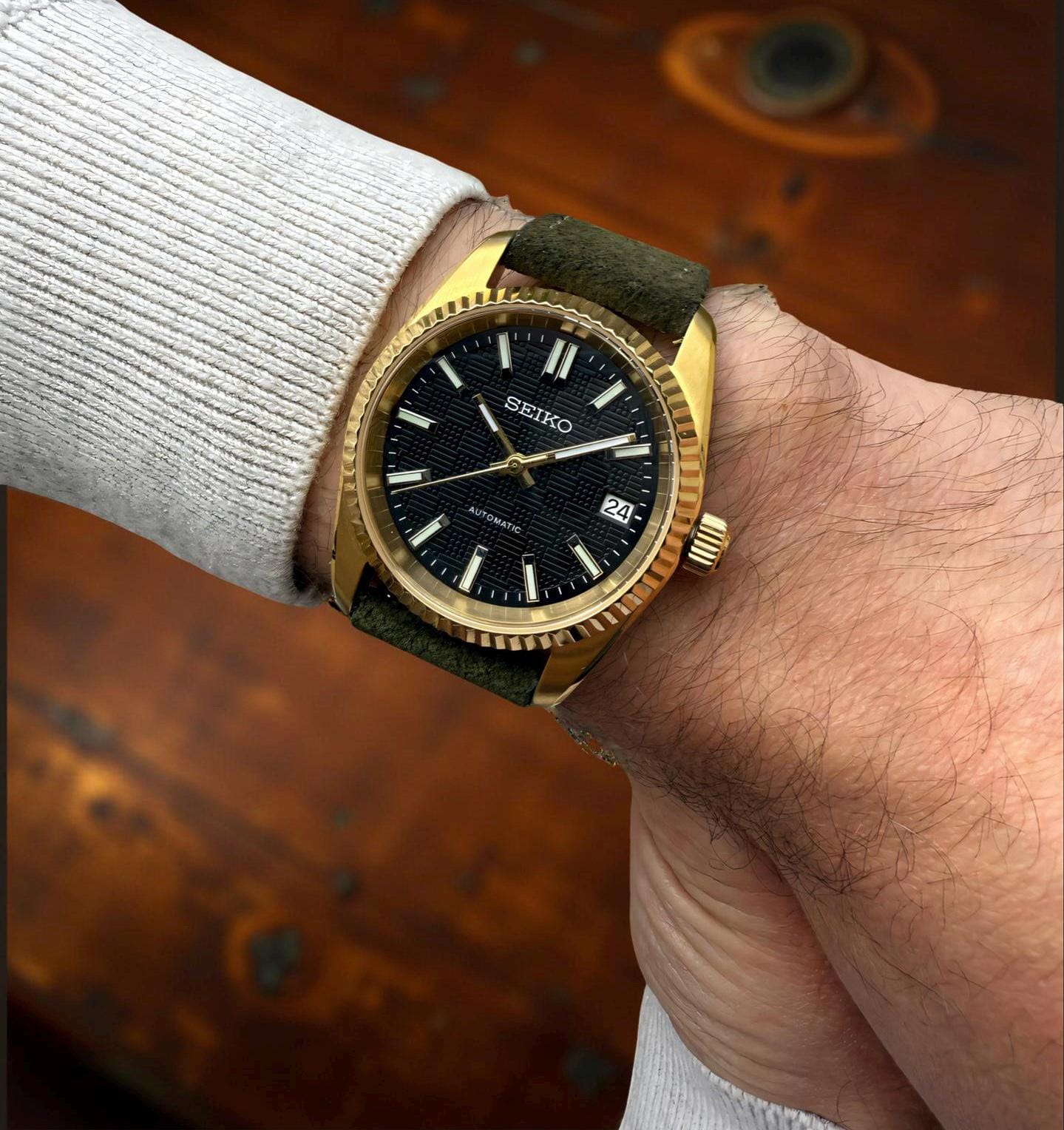 ローズゴールド グリーンダイヤル NH35 モッド WTS] Custom Watch Mod: Yellow Gold Green Dial Date - Seiko