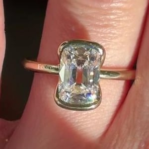 Bague en moissanite taille coussin de 2,00 cts Bague de fiançailles en moissanite européenne ancienne bague diamants sertis clos Bague solitaire Old Mine en or jaune
