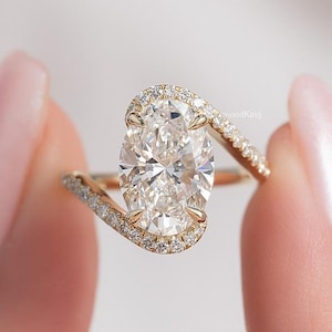 3.00 Ctw Oval Moissanite Engagement Ring: 14k Yellow Gold Vintage Wedding