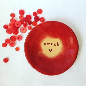 Cwtch (Hug in welsh) jewellery dish / tea bag dish. Made in Wales, UK. Free UK P&P