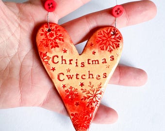 Christmas Cwtches (Christmas Cuddles) Heart