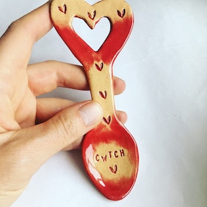 Cwtch Ceramic Love Spoon: Welsh Hug Gift, Red Glaze