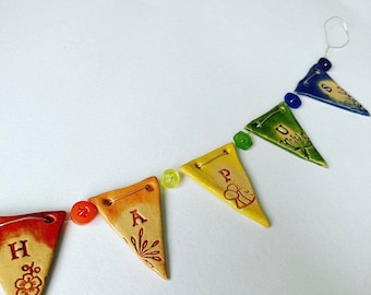 Hapus / Happy- mini bunting