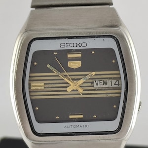 Vintage Seiko 5 automatisch zwarte wijzerplaat cal. 7009 dag/datum roestvrij staal herenhorloge onlangs onderhouden