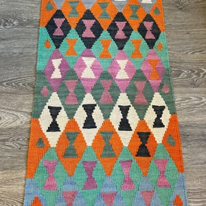 Kilim Runner, Table Runner – Vibrant Geometric Elegance, Handmade Kilim Wool  (1.9 ft x 5.3 ft)