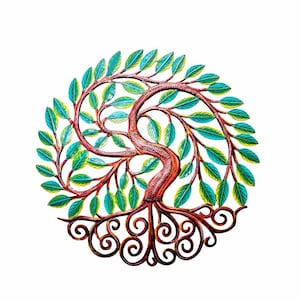 Escultura colgante decorativa de metal con diseño del Árbol de la Vida, pintada a mano, de 58 cm, con hojas de colores y ramas curvas.
