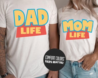 Camiseta Disney Toy Story Comfort Colors® Camiseta Toy Story Vida de mamá Vida de papá Camisetas Camiseta de maternidad Camiseta de paternidad Sudadera Disney Family Trip