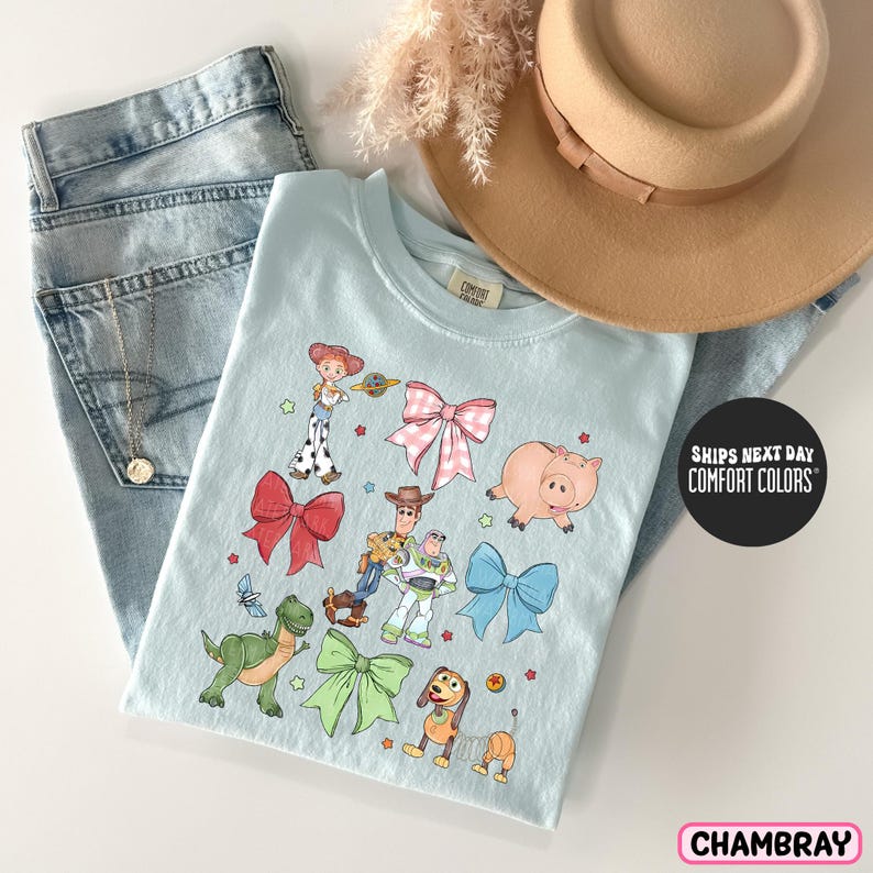 a pair of jeans, a hat and a t - shirt