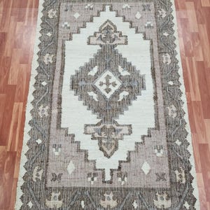 Handwoven Jute Area Rug: Bronze & Rose Gold Heriz Design, FLOOR RUG