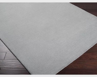 Hand-Tufted Wool Rug: Solid Medium Gray, Soft & Durable carpet