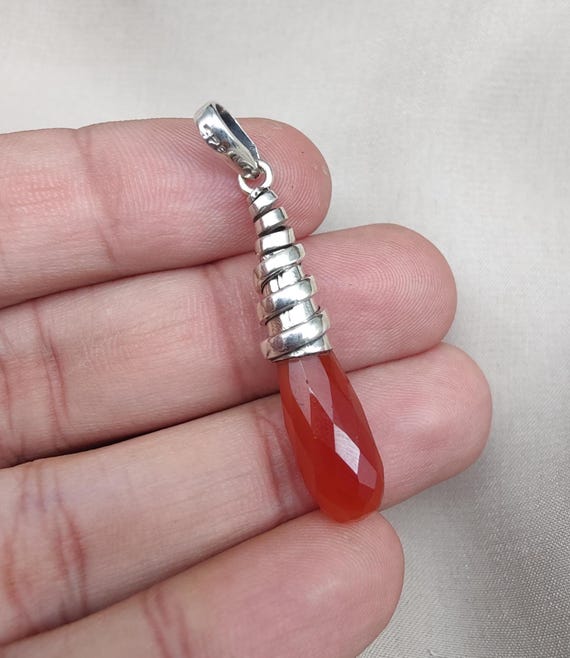Sterling Silver Red Onyx Gemstone Cross Design Pendant  Sterling Silver Red Onyx Pendant Necklace display picture 1