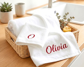 Personalized Bath Towels With Names For Bathroom - Embroidered Monogrammed Beach Towels, Bachelorette Party, Bridesmaid Gifts, Wedding Gifts