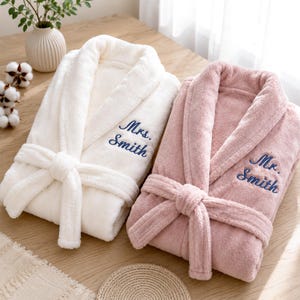 Personalized Robes for Couples - Custom Embroidered Bride & Groom Robes - His and Hers Bathrobes - Wedding Gift - Honeymoon Robe