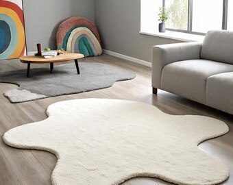 Hand Tufted Wool Rug | Cream White Abstract Cloud Shape