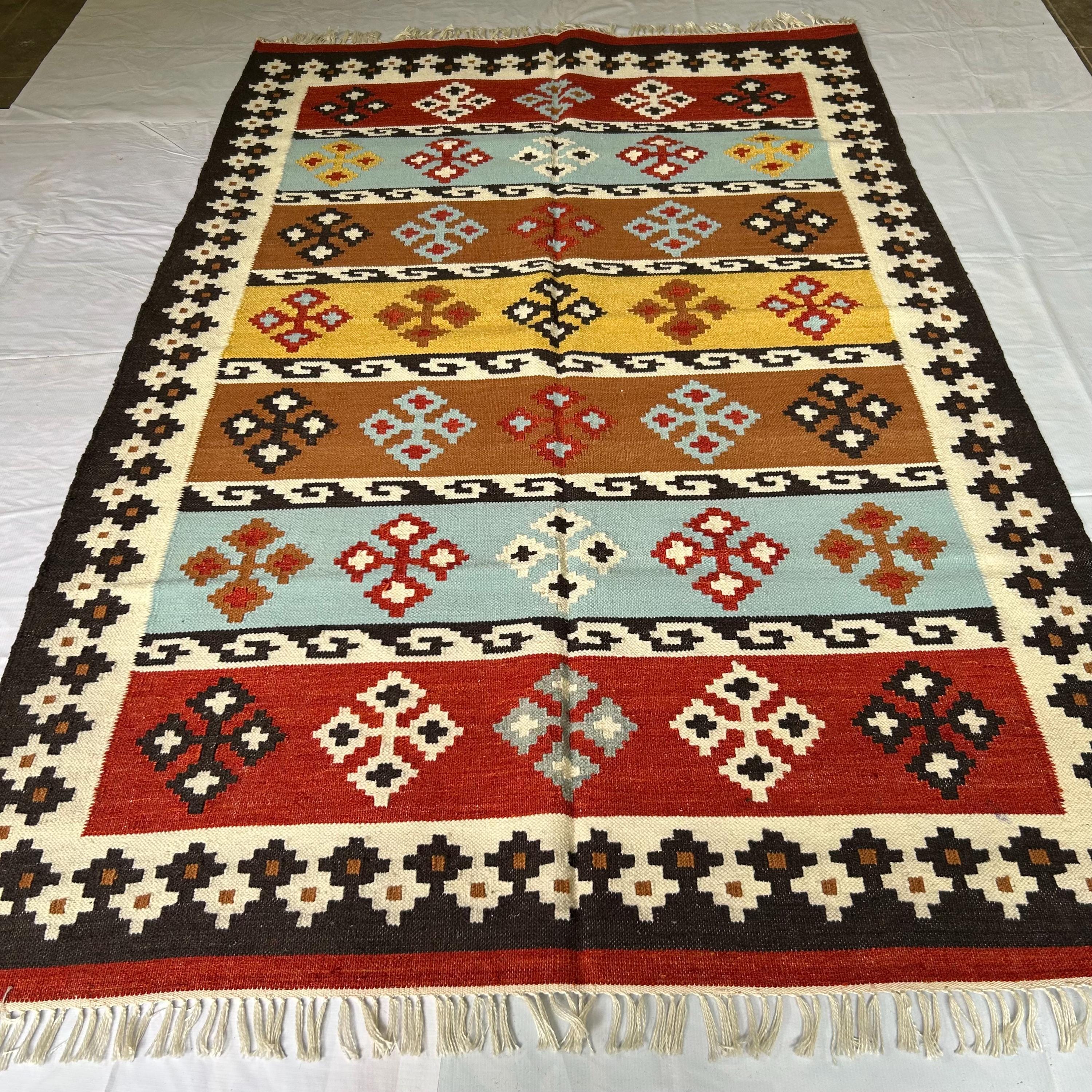 キリム　トライバルラグ　真正な手紡ぎ手織りのウール製幾何学模様　約90x29cm キリム トライバルラグ 真正な手紡ぎ手織りのウール製幾何学模様 約