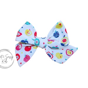 Apple Hair Bow, Nylon Headband, Fabric Bow, 4.5 Inch Bow, Girls Bow, Apple Festival, Girls Hair Clip, School Bow, Fall Bow, Bow Headband