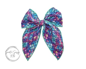 Mermaid Scales Bow, Fable Hair Bow, 5.5 inch bow, Hair Bow, Fabric Bow, Girls Big Bow, Mermaid Birthday, Nautical, Mermaid Hair Clip, Purple