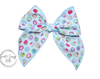 Apples Fable Hair Bow, Back To School, 4.5 inch