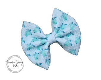 Sea Turtle Bow, 5 inch Bow, Bullet Bow, Turtle Bow, Aquarium Bow, Fabric Bow, Baby Headband, Ocean Animal Bow, Sea Turtle Hair Bow, Blue Bow