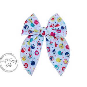 Apple Hair Bow, 5.5 inch bow, Apple Picking, Apple Festival, Girls Big Bow, School Uniform Bow, Apple Bow, Fall Bow, Apple Hair Accessories